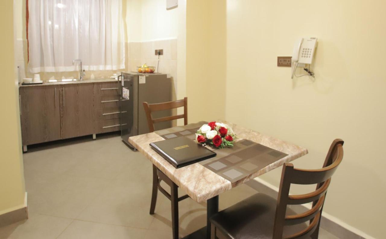 Lantern Serviced Apartments ナイロビ エクステリア 写真