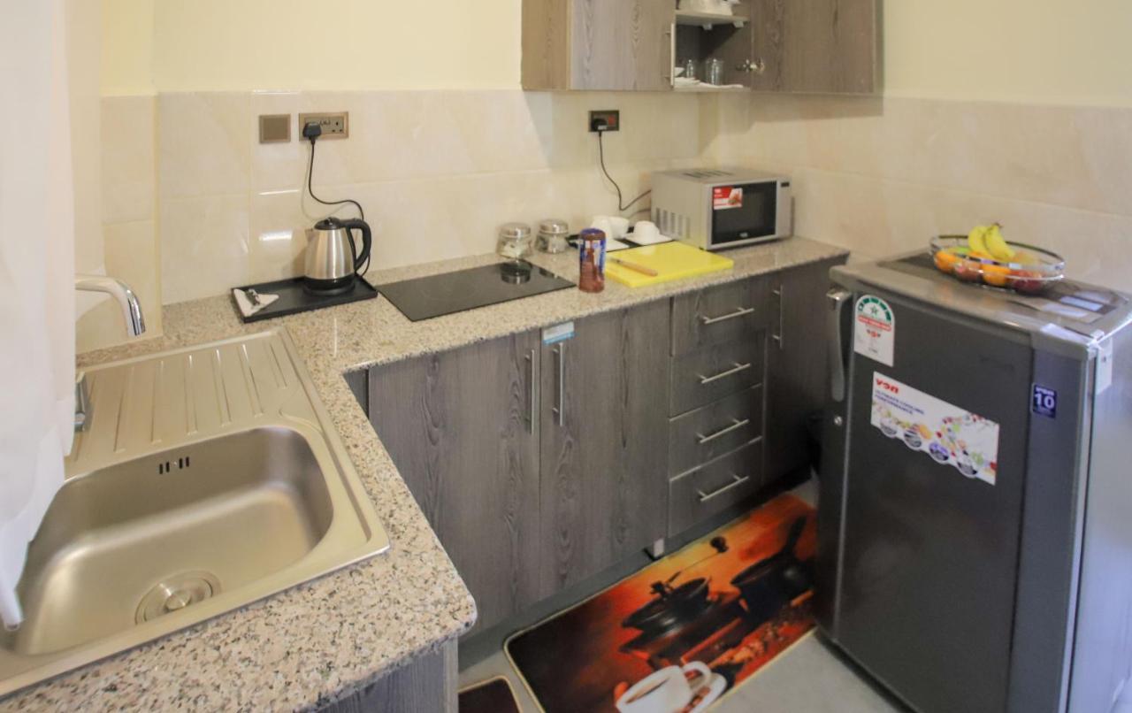 Lantern Serviced Apartments ナイロビ エクステリア 写真